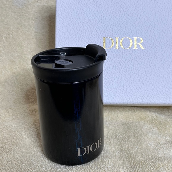 Dior - Picture 1 of 6